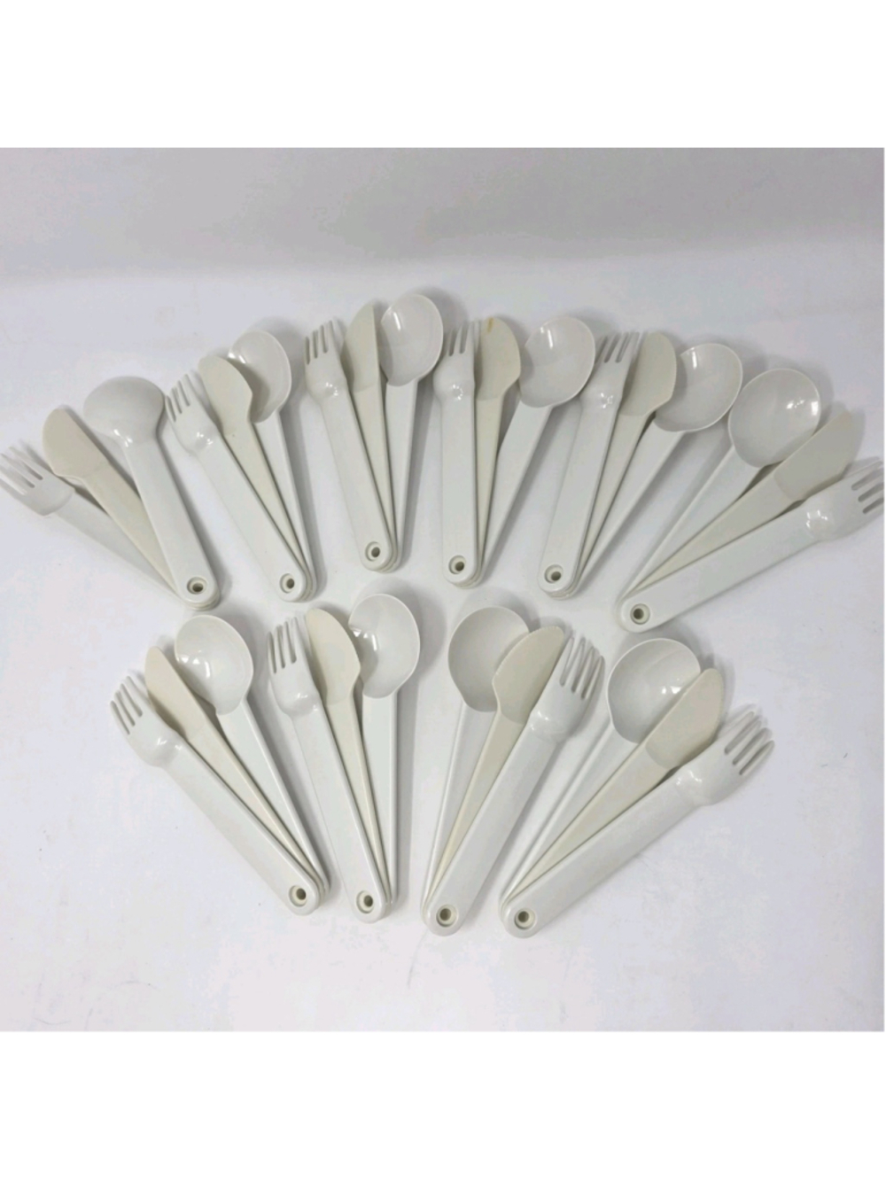 Tupperware On The Go Cutlery 10 Sets Silverware Fork Knife Spoon Snap Together